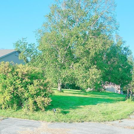 Large Estate 3 Bedroom Luxury Villa Кинг Сити Экстерьер фото